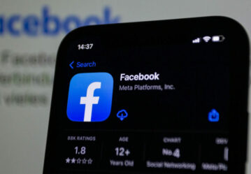 How to Upload Photos or Pictures on Facebook using iOS or Android Device