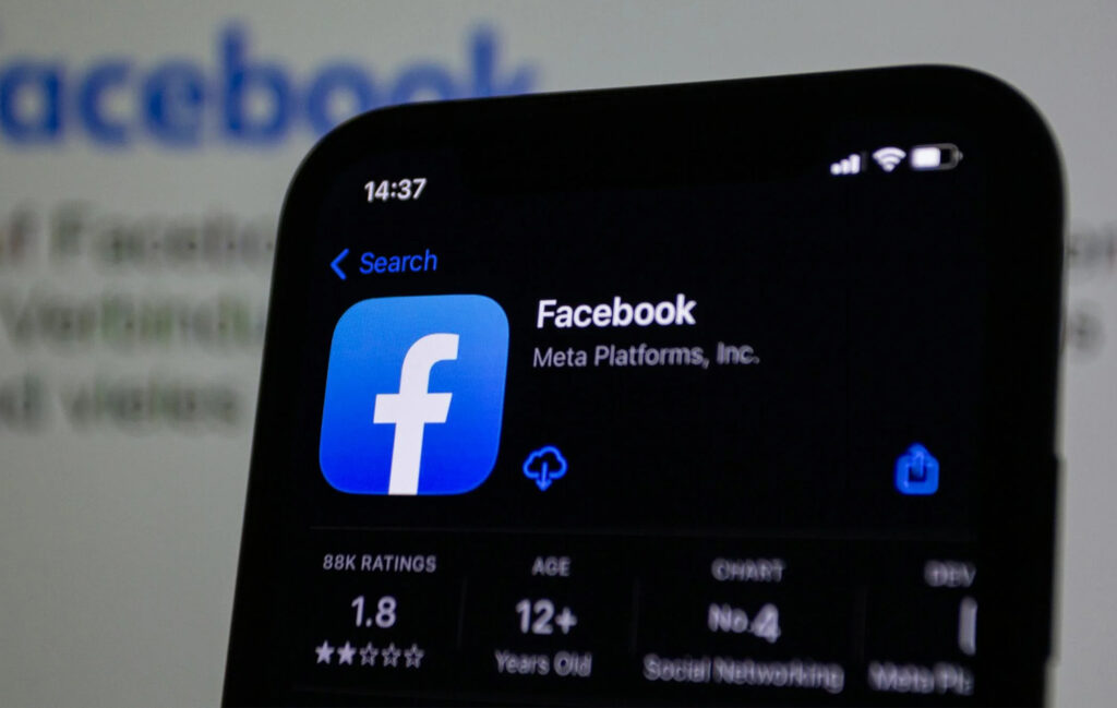 How to Upload Photos on Facebook using iOS or Android Device