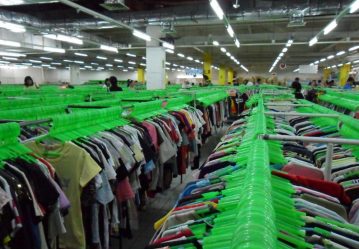 Where Can You Sell Old Clothes and Other Old and Used Items?